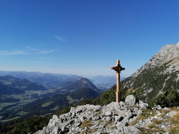Scheffau_Sonnenstein_Ausblick_Kreuz_Wilder Kaiser